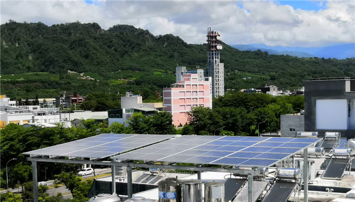 台東市興安路棚架式建置案場